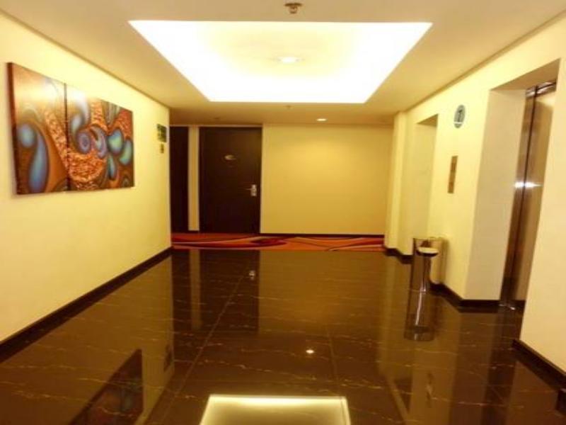Nite & Day Jakarta - Mangga Besar Экстерьер фото